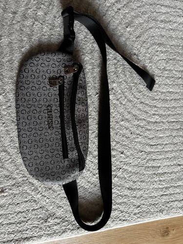 Guess bauchtasche grau für - in,