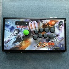 Mad Catz Arcade Fight Stick Street Fighter X Versus Edition für PS3 getestet