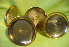 4 wenig benutzte Adventskranz Kerzenhalter mit großem Teller Messing?