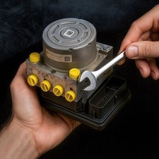 Ford Fiesta, B-Max, C-Max und Transit - ABS Hydraulikblock Reparaturservice