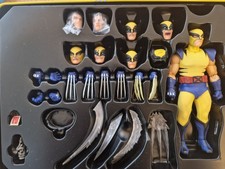 Mezco one:12 Marvel Universe Actionfigur 1/12 Wolverine Deluxe Steel Box 16 cm