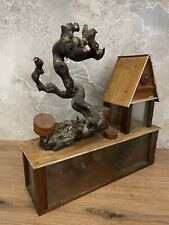 Diorama alter Schaukasten Handarbeit Weinkeller Fässer Miniatur Dekoration