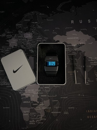 Nike line digitaluhr schwarz - d-line,