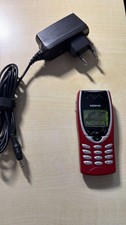 Nokia 8210 Rot