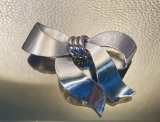 Antike 835 Silber Schleifen Brosche - naturgetreu - Handarbeit - um 1950