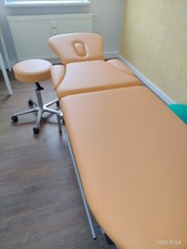 Massageliege mit Elektromotor