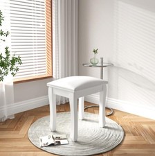 Weißer Schminkstuhl mit