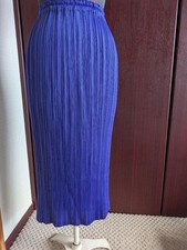 ISSEY MIYAKE PLEATS PLEASE