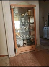 Glas Vitrine in tadellosem Zustand.