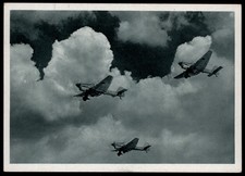 Eine Kette JUNKERS Ju 87 Sturzkampfflugzeug (Stuka) OKW * sw-AK um 1940