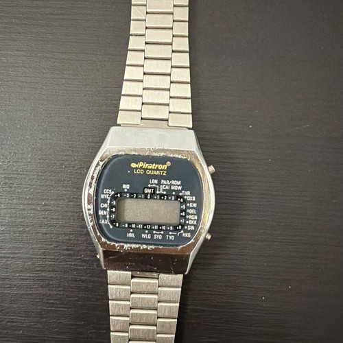 Piratron lcd quartz 330 - piratron, 330-w