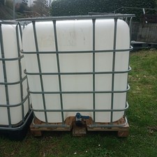 IBC CONTAINER Wassertank 1000 Liter Volumen Regentank Regenbehälter für Garten