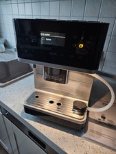 Miele Kaffee Vollautomat CM 6110 S obsidianschwarz Wifi App - TOP Zustand