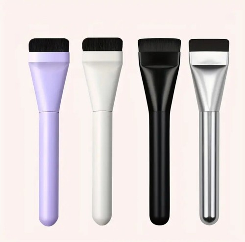 Make foundation pinsel - up,