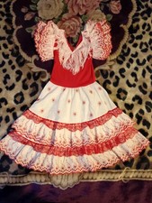 Festliches Kleid mit Spitze