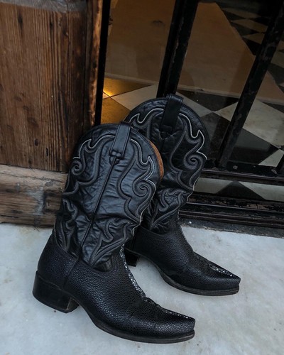 Cowboystiefel aus leder - cowboystiefel,