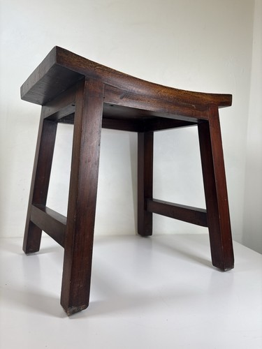 Sattelhocker aus holz von - sattelhocker,