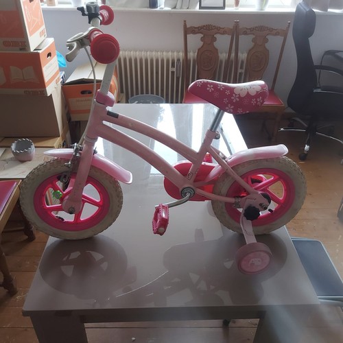 Mädchen fahrrad mit - fahrrad,