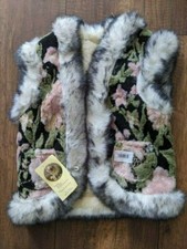 Alpenwolle  Mädchen Schaffell