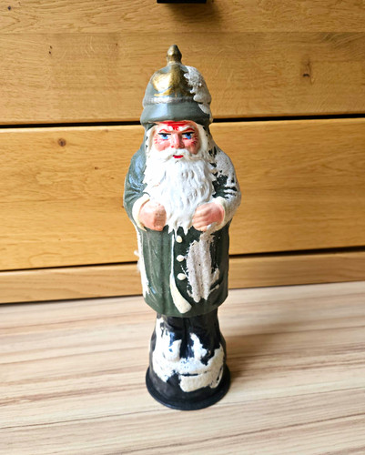 Weihnachtsmann mit pickelhaube - mit,