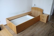 Bett aus Massivholz 90cm x