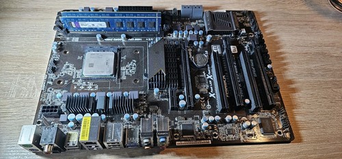 Asrock 990fx extreme3 amd - +,