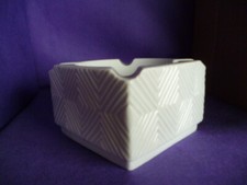   Aschenbecher Retsch Wunsiedel Porzellan Relief * edel * 