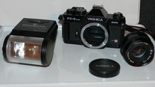Yashica FX-3 Super 2000, m. 50 mm Objektiv + OSRAM C321 Studio Blitzgerät