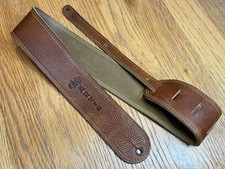 C F Martin Soft Glove Leder