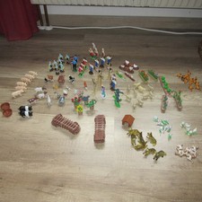Spielzeug Bauernhof- Farm Set m. Figuren +Tiere+ Zäune