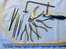 Zangen, Säge, Kleinwerkzeug