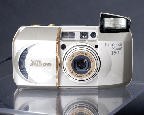 Nikon lite touch zoom 150 - touch,