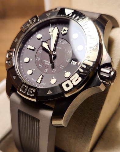 Victorinox divemaster 500 - victorinox,
