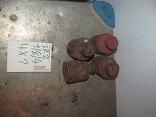 4 rostige Gewichte für