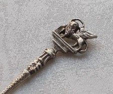 *RAR* Seltene kleine Olivengabel mit Griphon / Sphinx aus 800er Silber