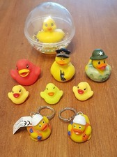 Fisher-Price Schwimmente Ente im Kugel m. Wasser+Perlchenund 8 Entchen (1x Jako)