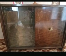  Musiktruhe /schrank  mit BAR+ PLATTENSPIELER  Marke TELEFUNKEN und Beleuchtung 