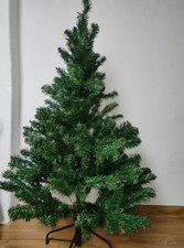 Künstlicher Weihnachtsbaum