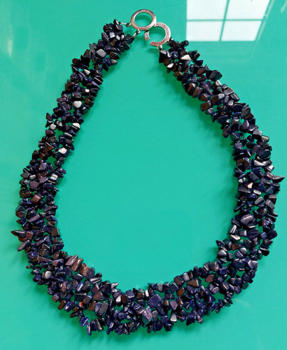 1 collier aus - ,
