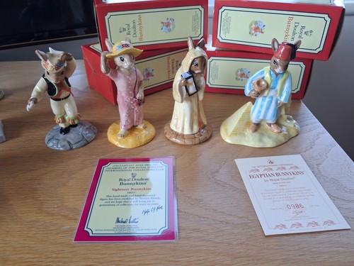 Royal doulton bunnykins - 4,