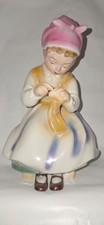 Porzellanfigur von Wagner und Apel DDR " Strickliesel "
