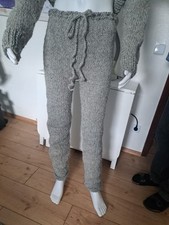 Schafswolle Hose  Handgestrickt Kratzig, Grau