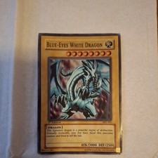 Yugioh Blue-Eyes White Dragon SKE-001 Ultra Rare 1st Edition