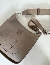 HERMÈS Umhängetasche Evelyne