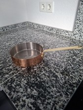 Kupferpfanne mit langem Stil