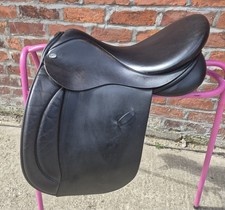 Farrington VSD Sattel schwarz