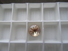 1 Swarovski® Round Stone SEA