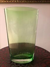 Glas Vase grün, oval, H ca. 31cm