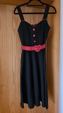 Kleid, Voodoo Vixxen, Größe Xs 34, Schwarz Mit Rotem Gürtel
