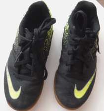 NIKE - Kinder Hallenschuhe